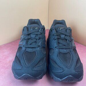 NEW BALANCE 9060 (1.5)